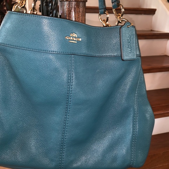 Coach Purse -Fall - Picture 5 of 5